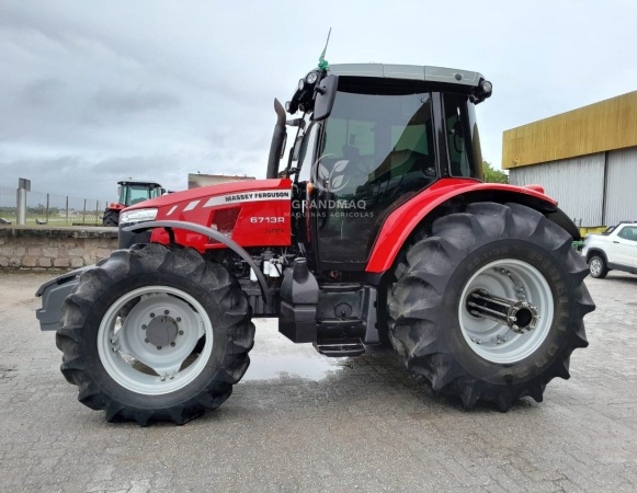 Trator Massey Ferguson 6713R ano 2022