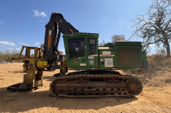 Feller Buncher John Deere 903M ano 2021