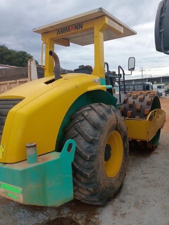 Rolo Compactador Ammann ASC100 ano 2012