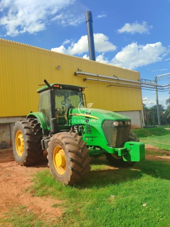 Trator John Deere 7195J ano 2015