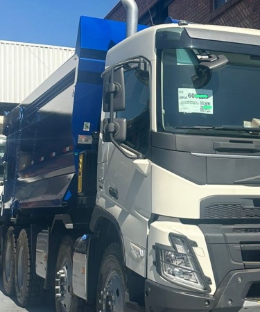 Caminhão Volvo FMX 500 ano 2025