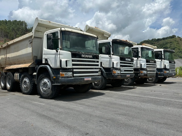 Caminhão Scania 124  G   420 ano 2008