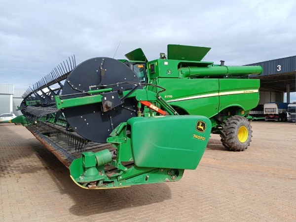 Colheitadeira John Deere S770 ano 2022