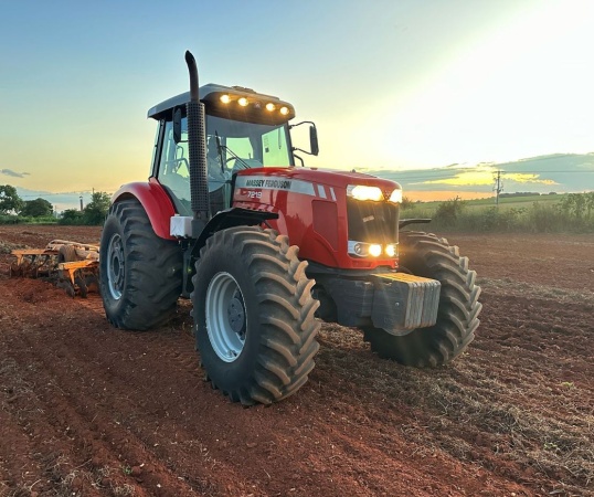 Trator Massey Ferguson MF 7219 ano 2019