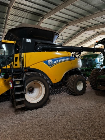 Colheitadeira New Holland CR 8.90 ano 2018