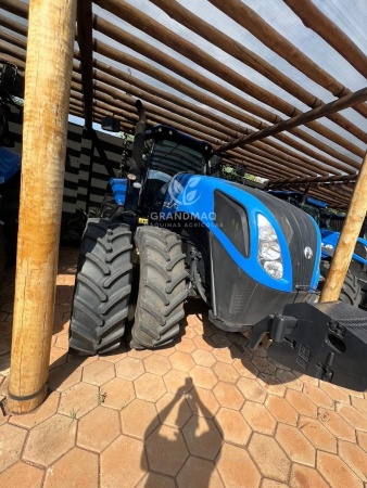 Trator New Holland T8 385 ano 2021