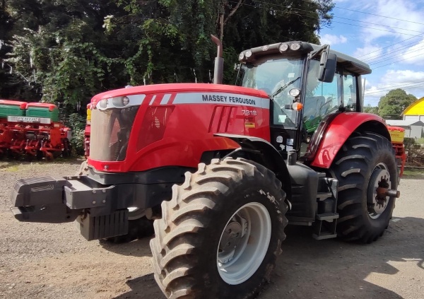 Trator Massey Ferguson 7318 Dyna 3 ano 2021