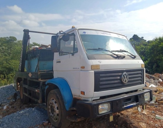 Caminhão Volkswagen 16170 ano 2000