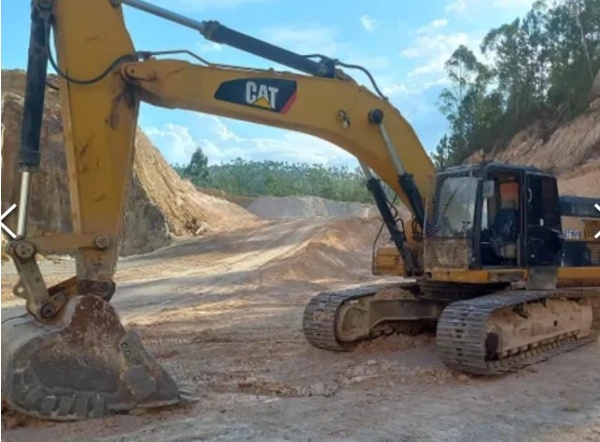 Escavadeira Caterpillar 336D LME ano 2009