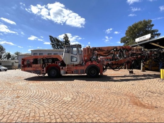 Perfuratriz Sandvik DT1131SC ano 2013