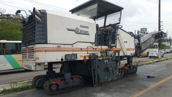 Fresadora Wirtgen W200 ano 2013