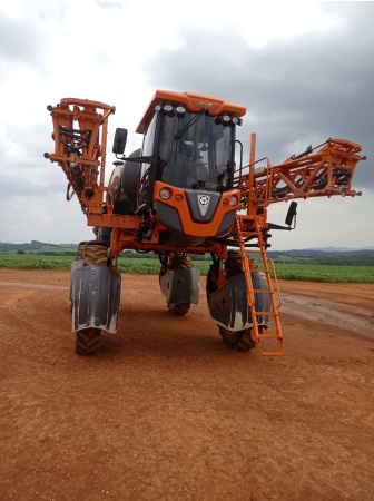 Pulverizador Autopropelido Jacto Uniport 3030 ano 2015