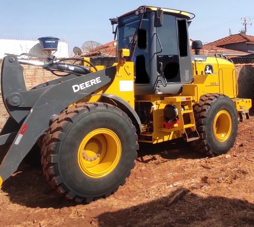 Pá Carregadeira John Deere 624K ano 2022