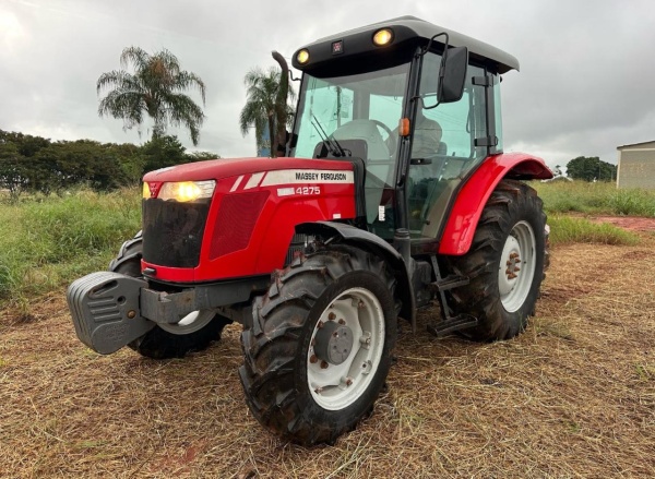 Trator Massey Ferguson MF 4275 - Máquinas Agrícolas