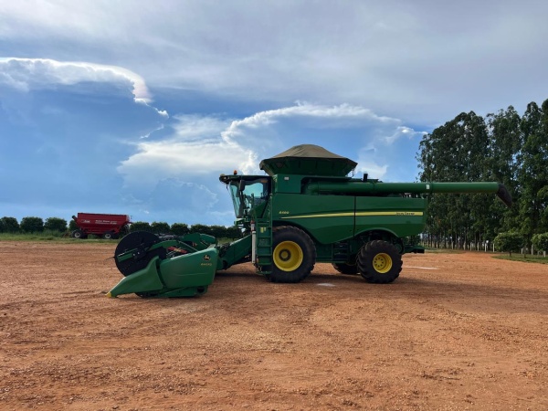 Colheitadeira John Deere S680 ano 2016