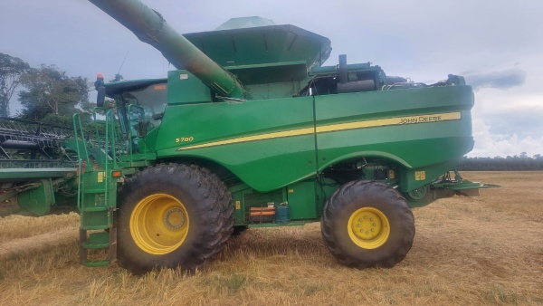 Colheitadeira John Deere S780 ano 2022