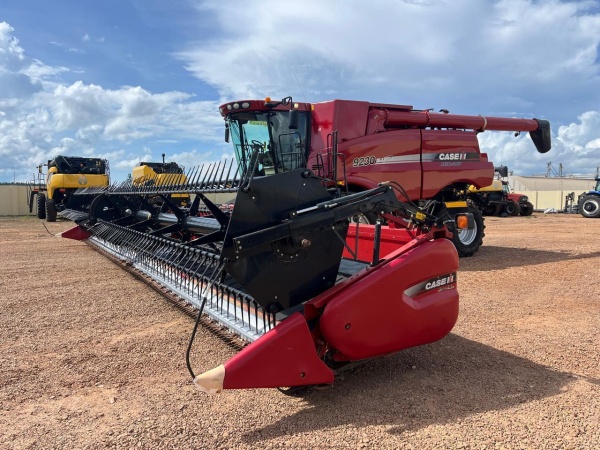 Colheitadeira Case Axial – Flow 9230 Extreme ano 2016