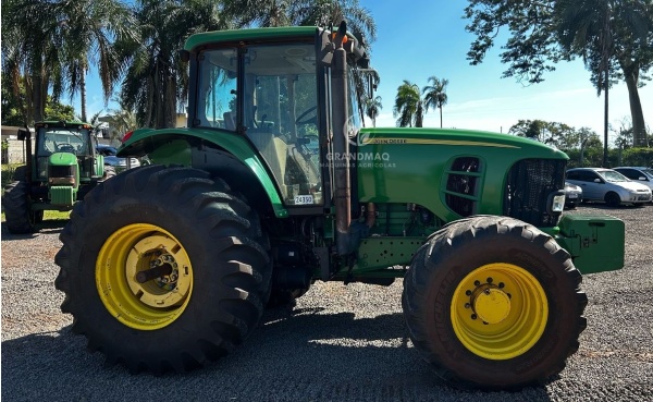 Trator John Deere 6190J ano 2018