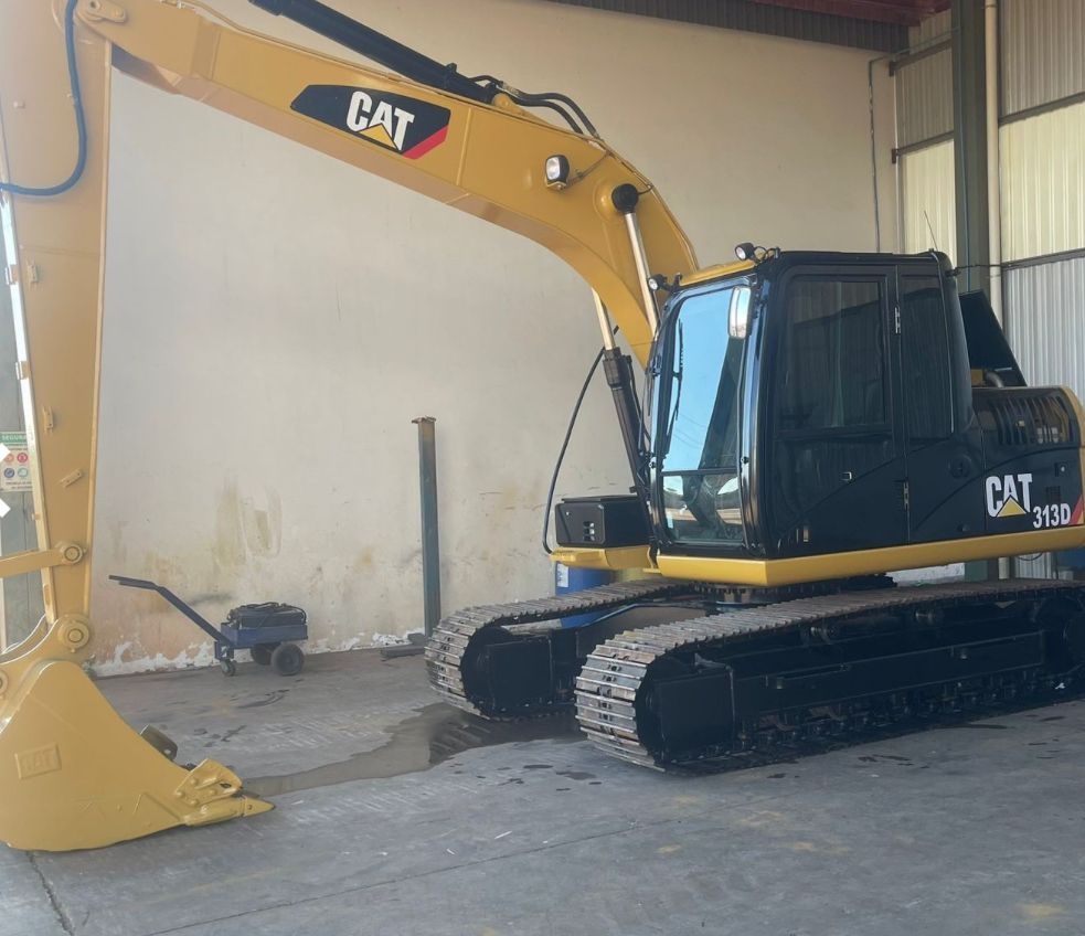 Escavadeira Caterpillar 313D ano 2018