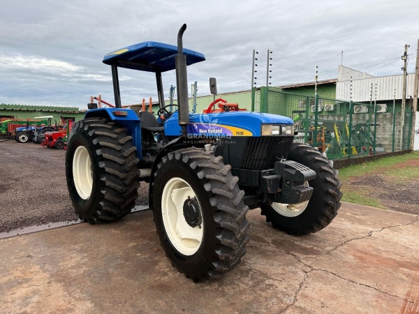 Trator New Holland 7630 ano 2011