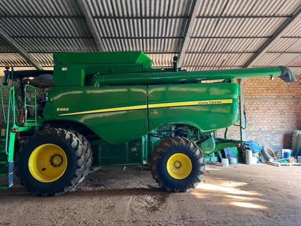 Colheitadeira John Deere S660 ano 2019