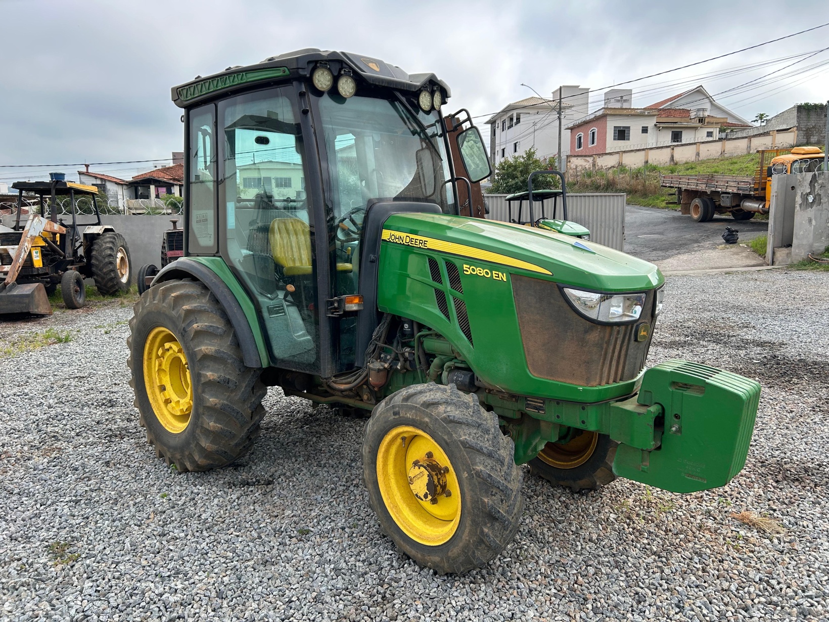 Trator John Deere 5080EN ano 2022