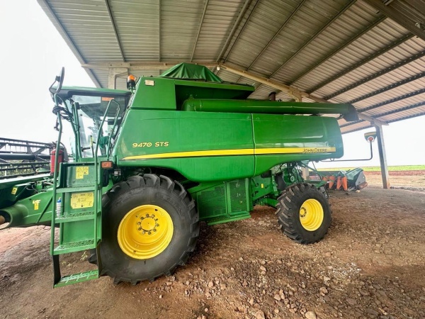 Colheitadeira John Deere STS 9470 ano 2011