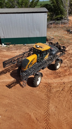 Pulverizador Autopropelido Valtra BS2225H ano 2022