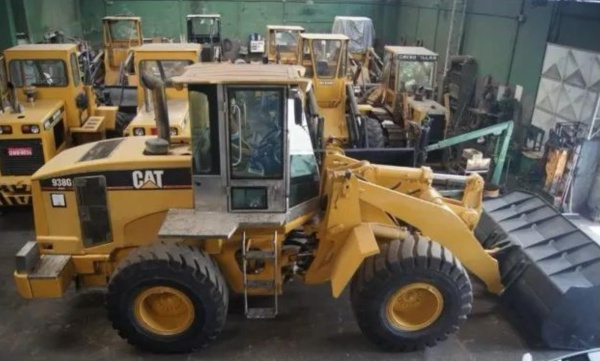 Pá Carregadeira Caterpillar 938GII ano 2004