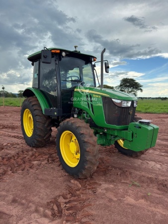 Trator John Deere 5090E ano 2021 - 5090E - Máquinas Agrícolas