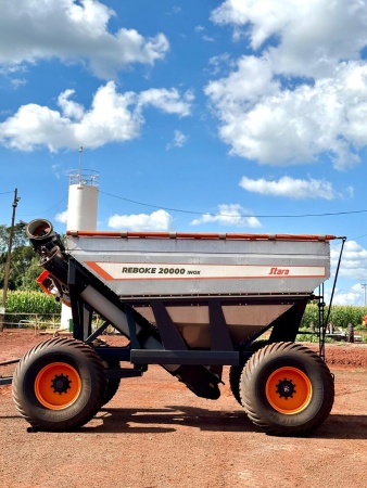 Carreta Graneleira Stara Reboke 20.000 inox ano 2021