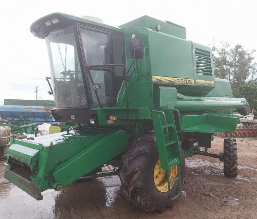 Colheitadeira John Deere SLC 7500 ano 1997