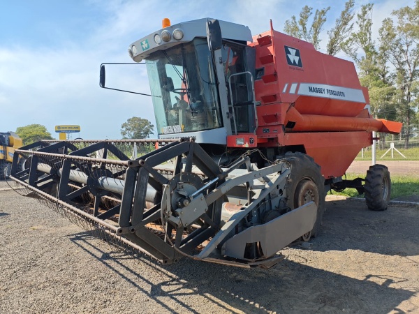 Colheitadeira Massey Ferguson MF32 ano 2008