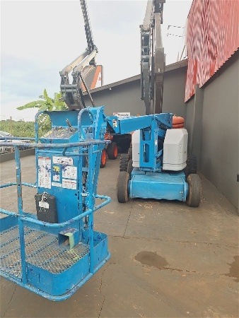 Plataforma Genie  Z-34/22 JDC ano 2005