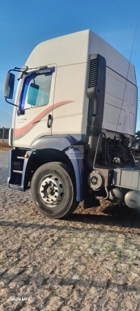 Caminhão Volkswagen 25.390 6x2 ano 2014