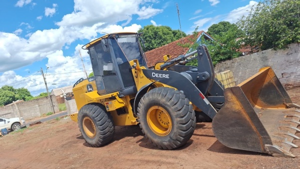 Pá Carregadeira John Deere 524K II ano 2022