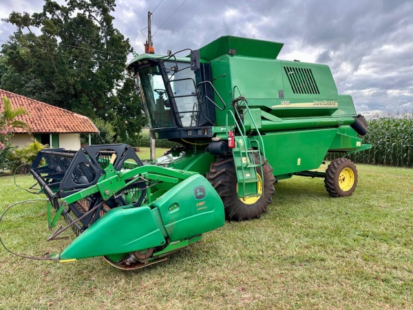 Colheitadeira John Deere 1450 ano 2004