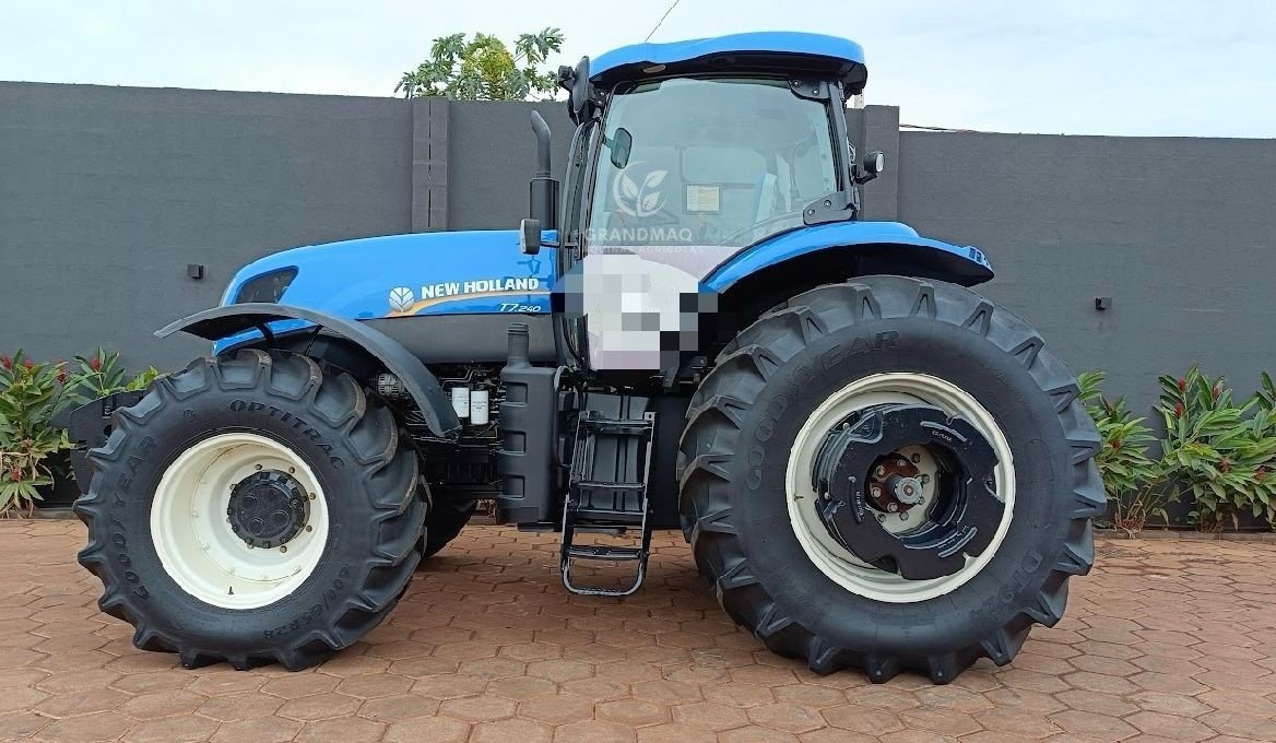 Trator New Holland T7.240 ano 2019