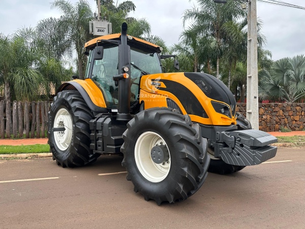 Trator Valtra T230 ano 2019 - T230 - Máquinas Agrícolas