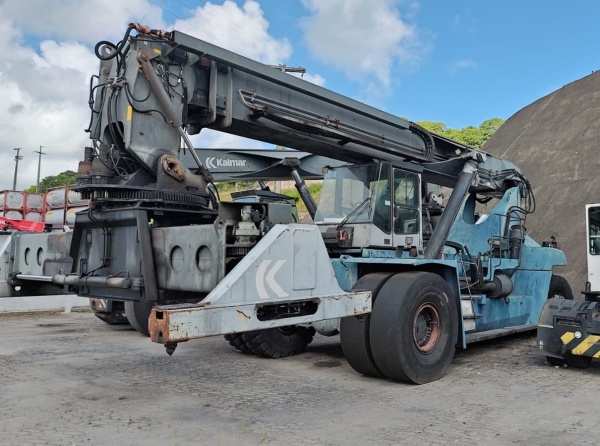 Outra máquina e equipamento Kalmar Reach Stacker ano 2009