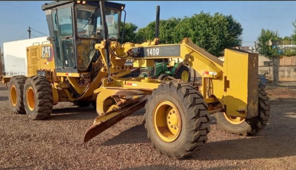 Motoniveladora Caterpillar 140K ano 2023