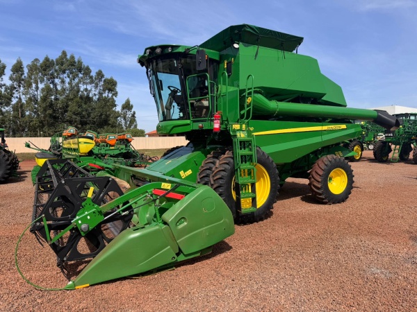 Colheitadeira John Deere S430 ano 2018
