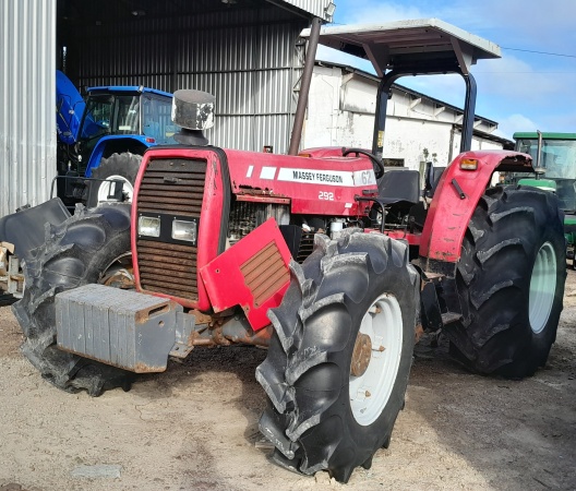Trator Massey Ferguson MF 292 ano 2008