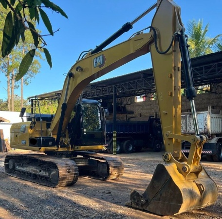 Escavadeira Caterpillar 318 D2L ano 2020