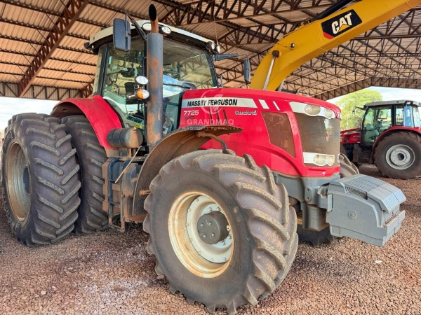 Trator Massey Ferguson 7725 ano 2021