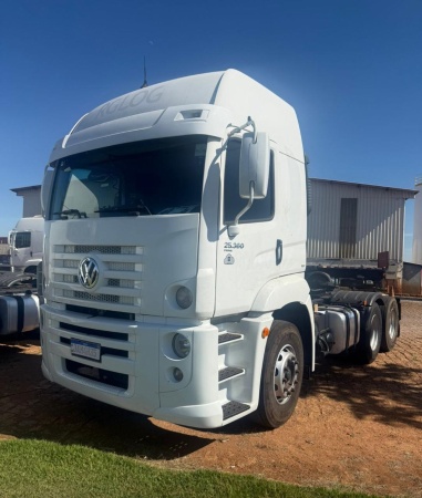 Caminhão Volkswagen 25.360 ano 2021