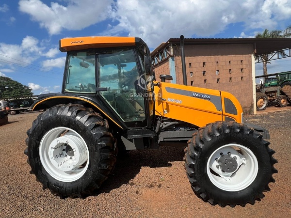 Trator Valtra BM 100 ano 2016