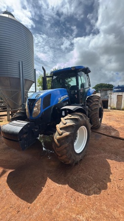 Trator New Holland T7.205 ano 2017