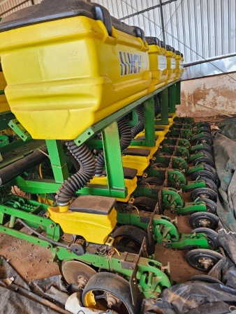 Plantadeira John Deere 1111 ano 2018