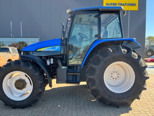 Trator New Holland TS 6040 ano 2013